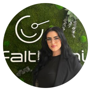 VielfaltMenü Mitarbeiterin Khanim